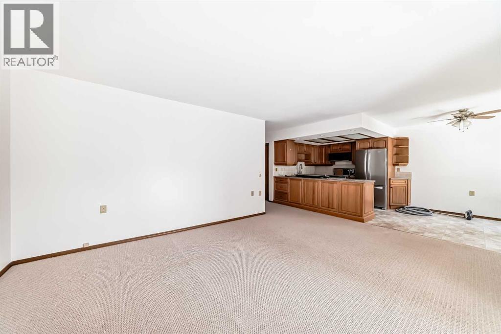 36 Woodside Close NW — photo 18