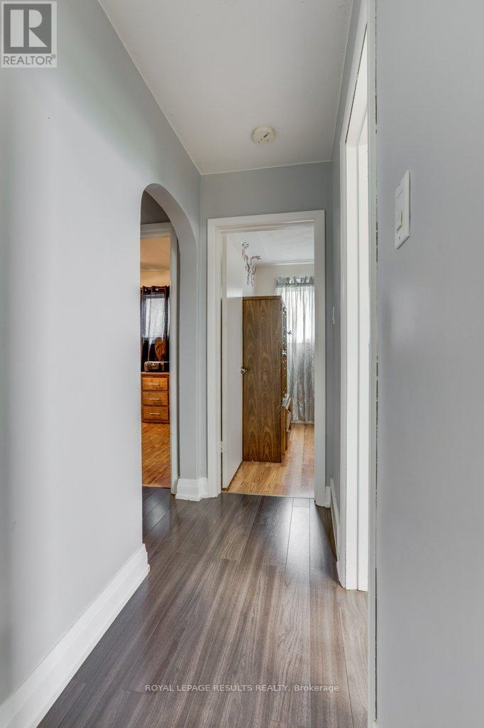 64 NORTH STREET E - 18