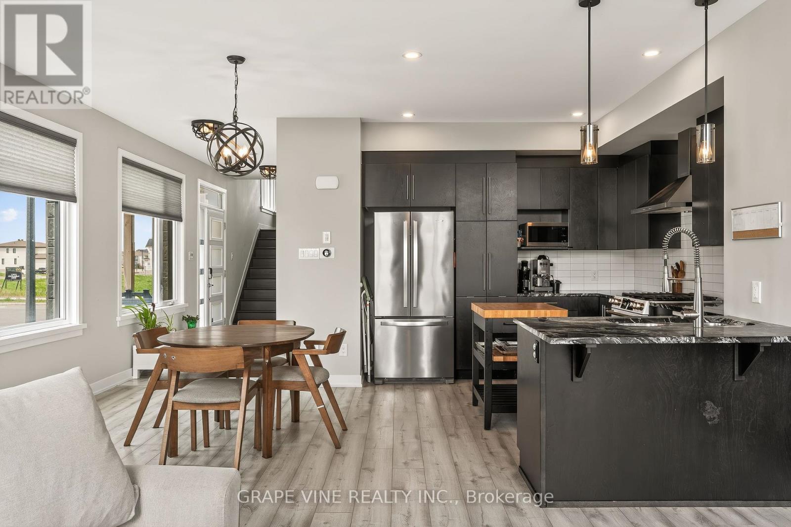 3 Bed, 5 Bath House for Sale in Ottawa – 4802 ABBOTT STREET E, Ottawa – MLS# X13434970 - Image 12