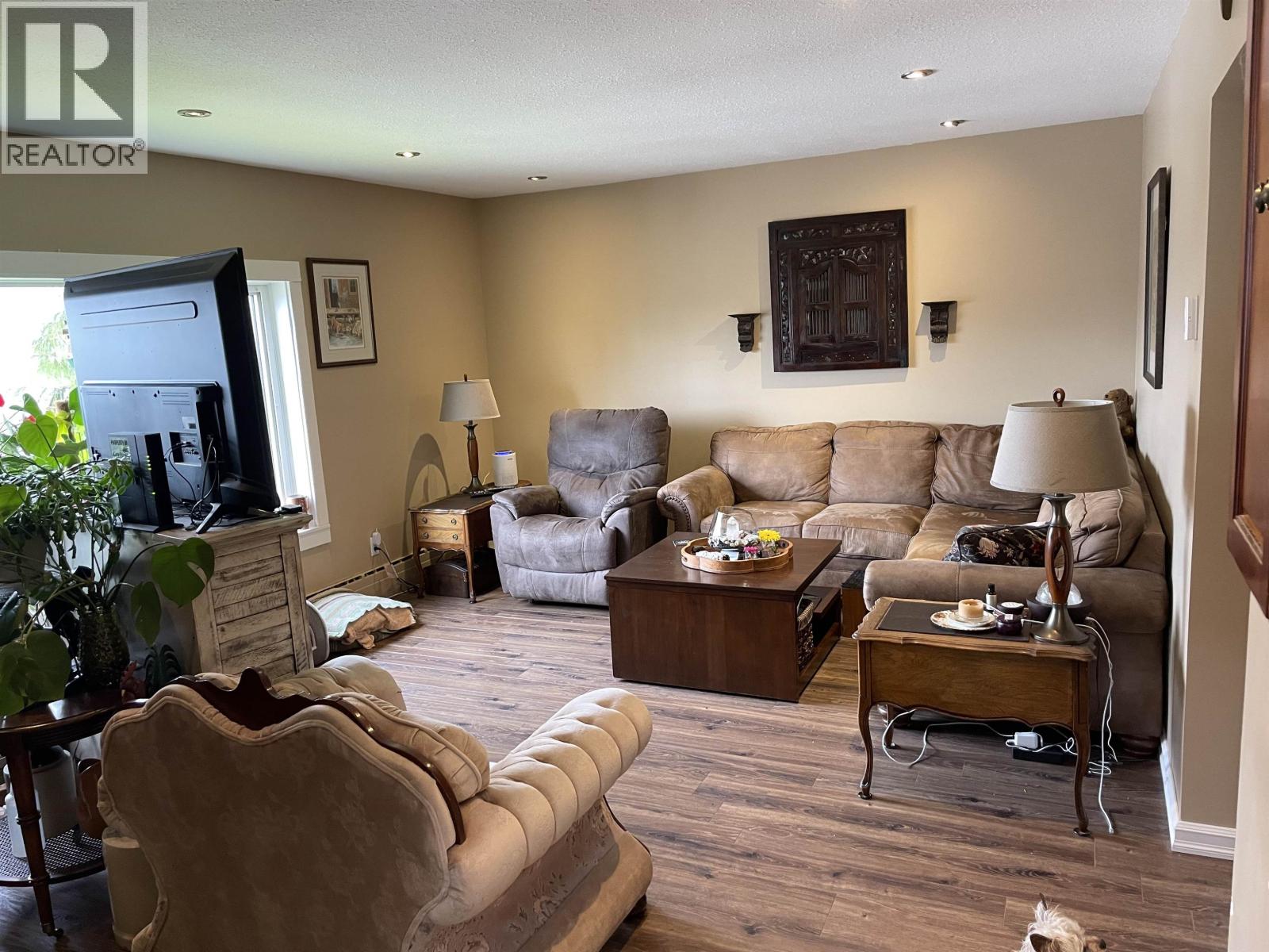 712 TAYLOR STREET - 5