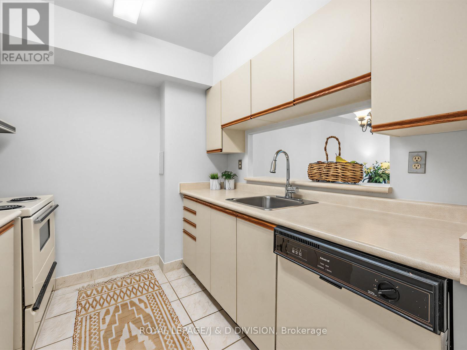 #211 1665 PICKERING PARKWAY - 13