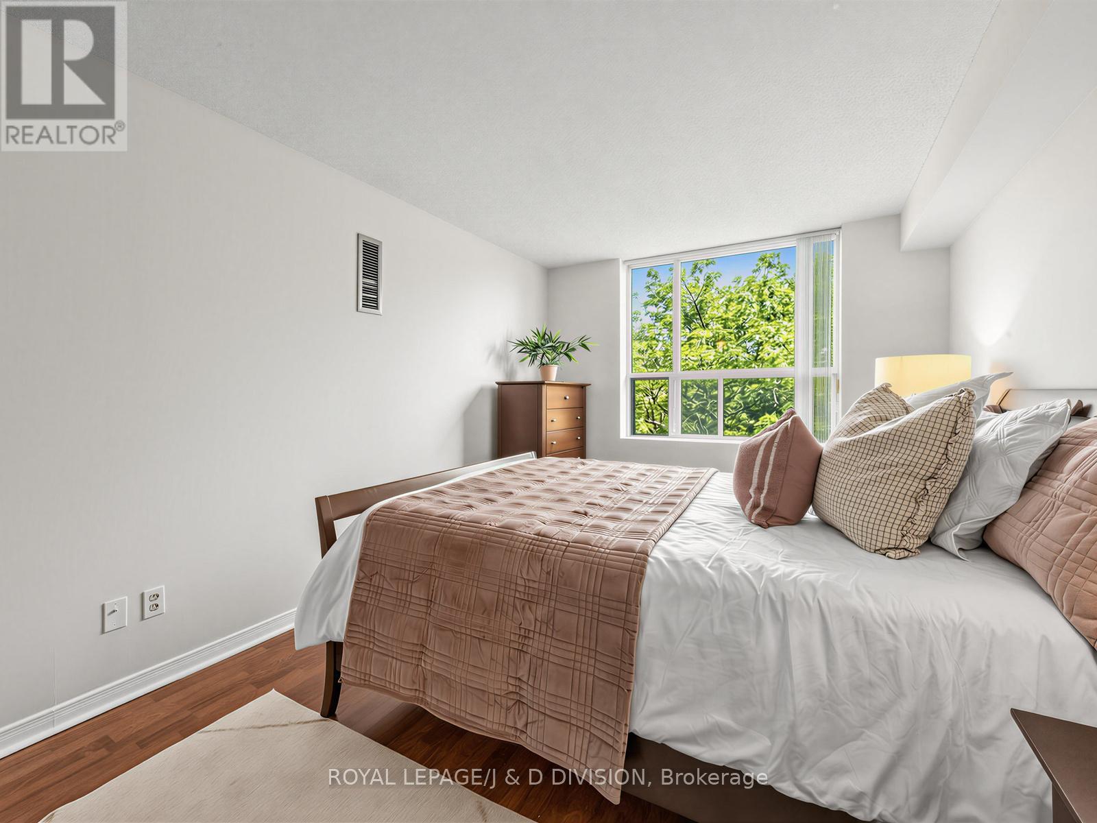 #211 1665 PICKERING PARKWAY - 23
