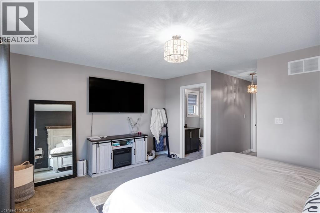 688 DUNN Avenue - 23