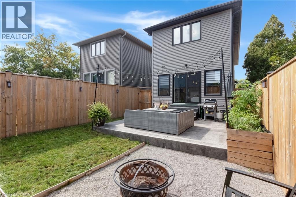 688 DUNN Avenue - 43
