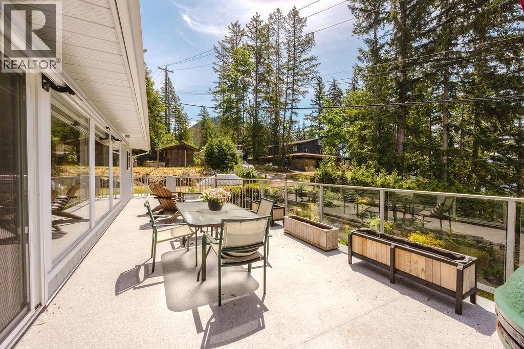 5079 ELLIOT ROAD, Pender Harbour