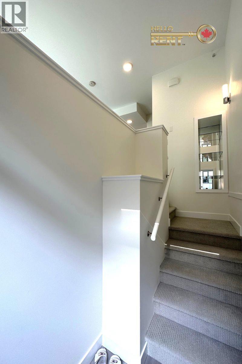 259 2035 GLENAIRE DRIVE, North Vancouver
