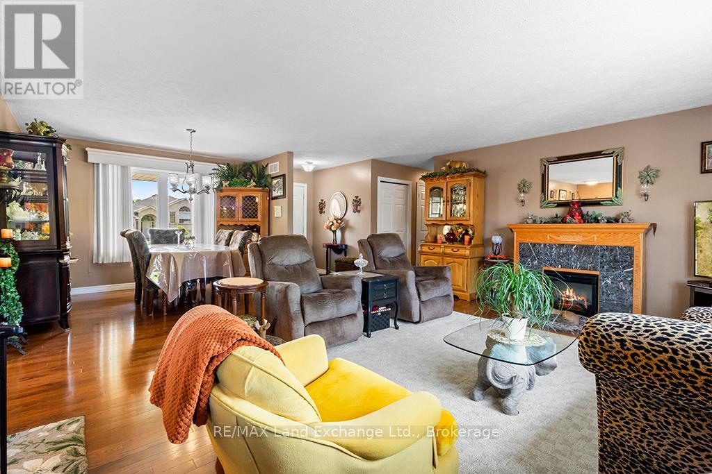 785 WOODLAND DRIVE - 4