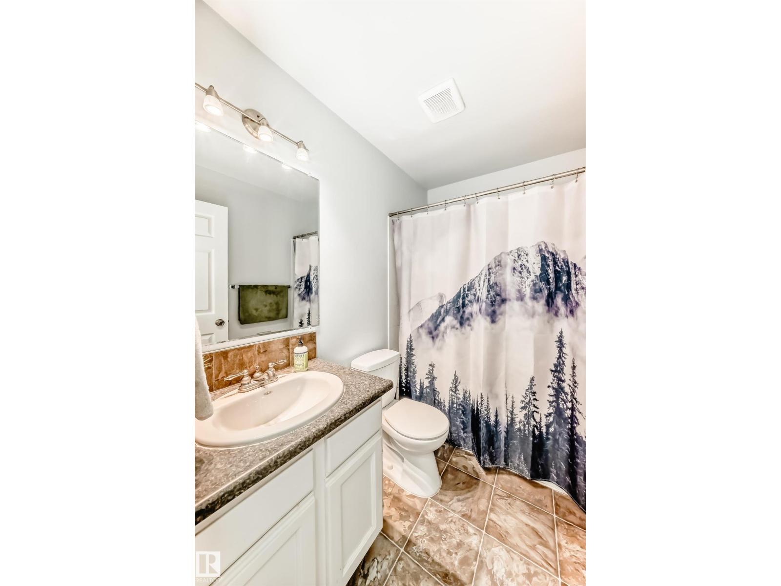 3909 39 AV — photo 37