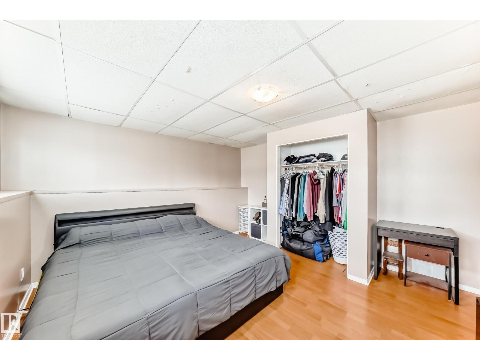 3909 39 AV — photo 47