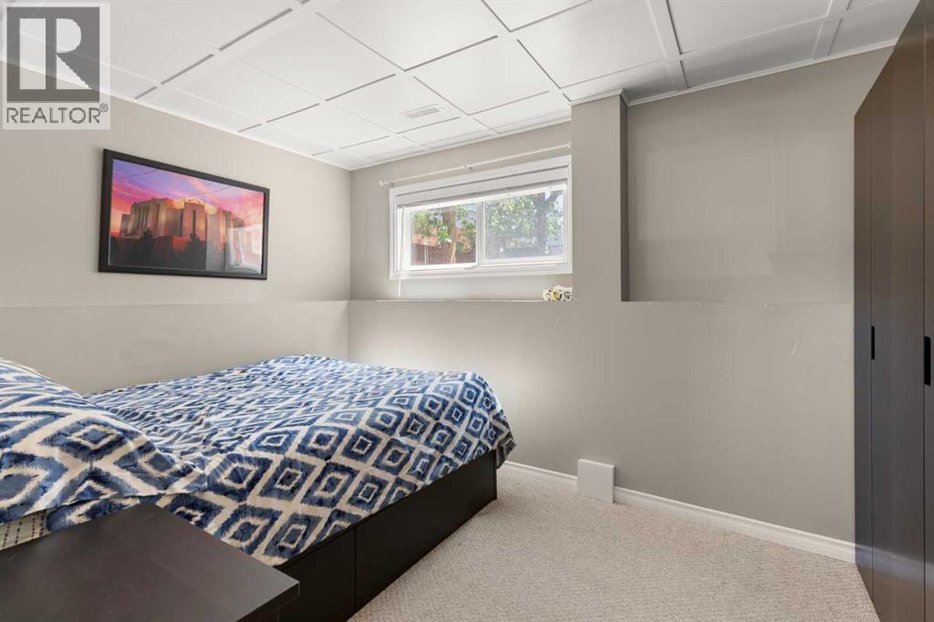456 Sissons Crescent SE — photo 20
