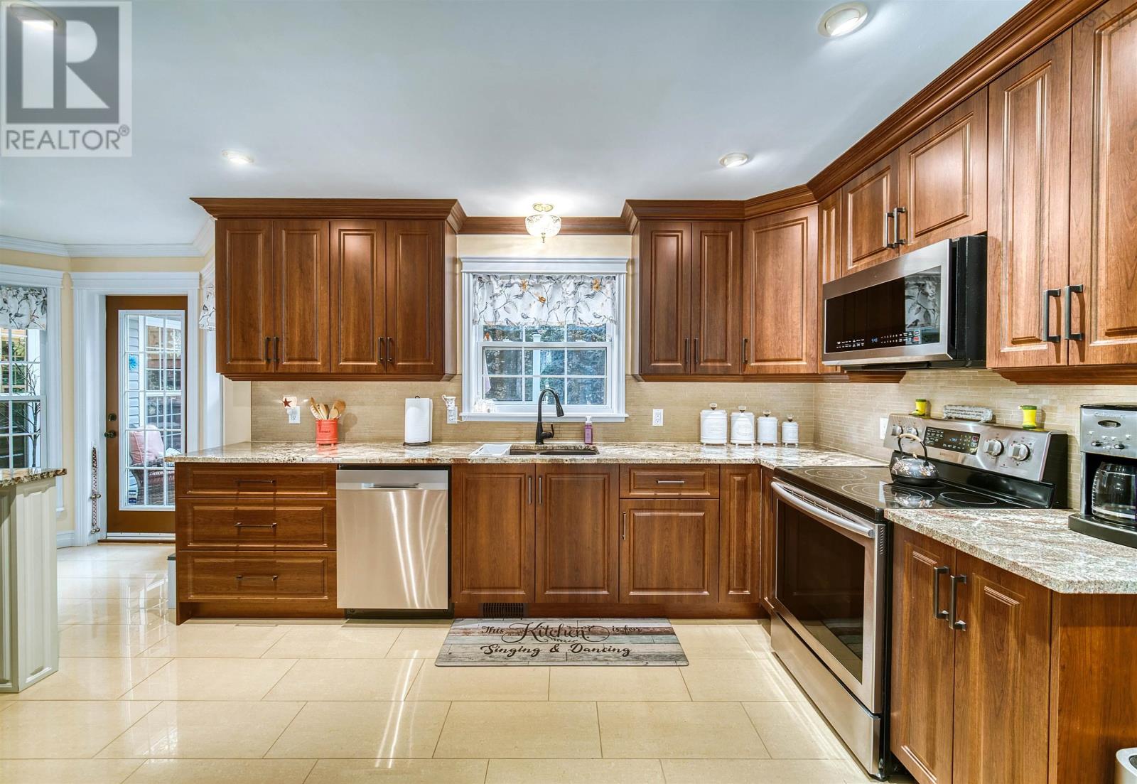 20 Perry Court - 22