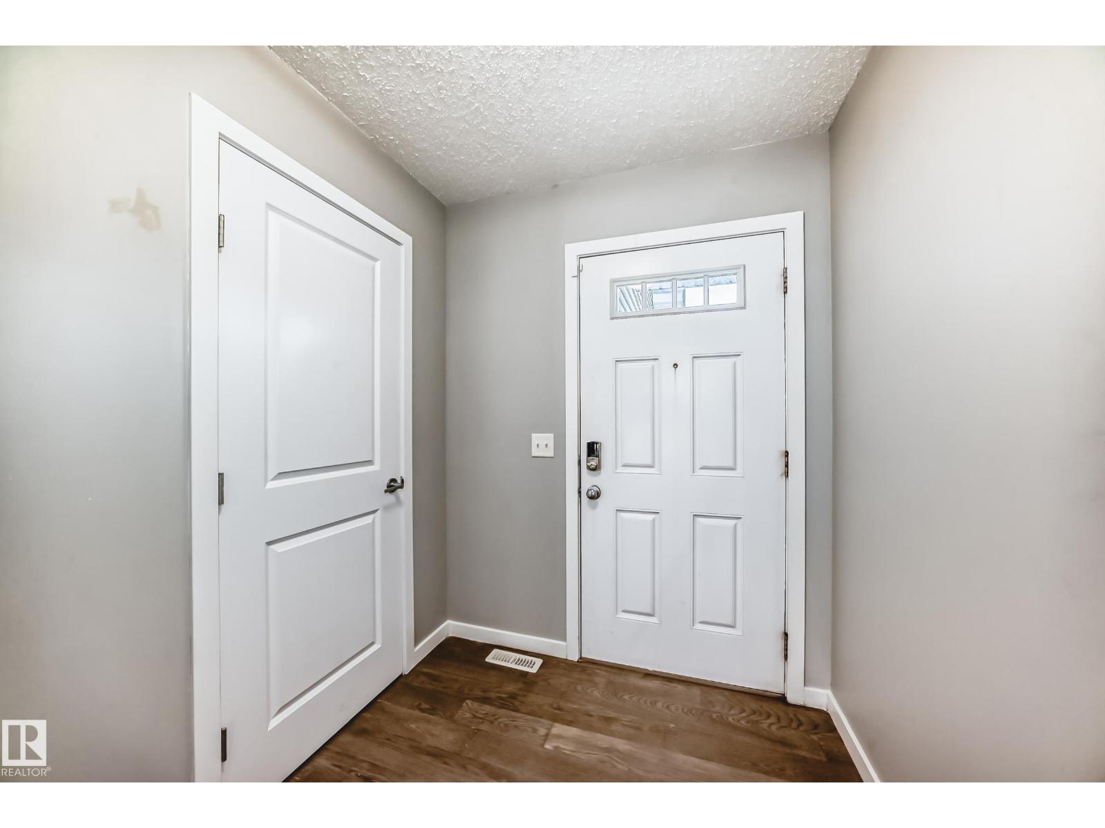 893 Ebbers Crescent NW — photo 26