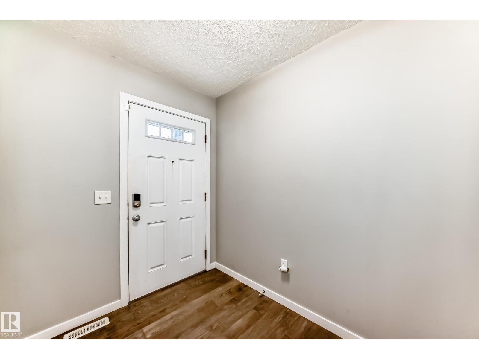 893 Ebbers Crescent NW - photo 3