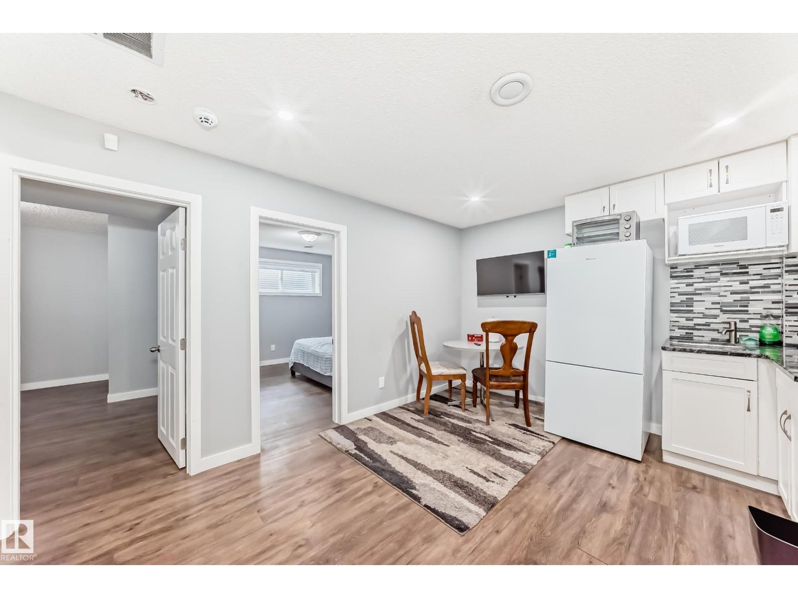 893 Ebbers Crescent NW — photo 45