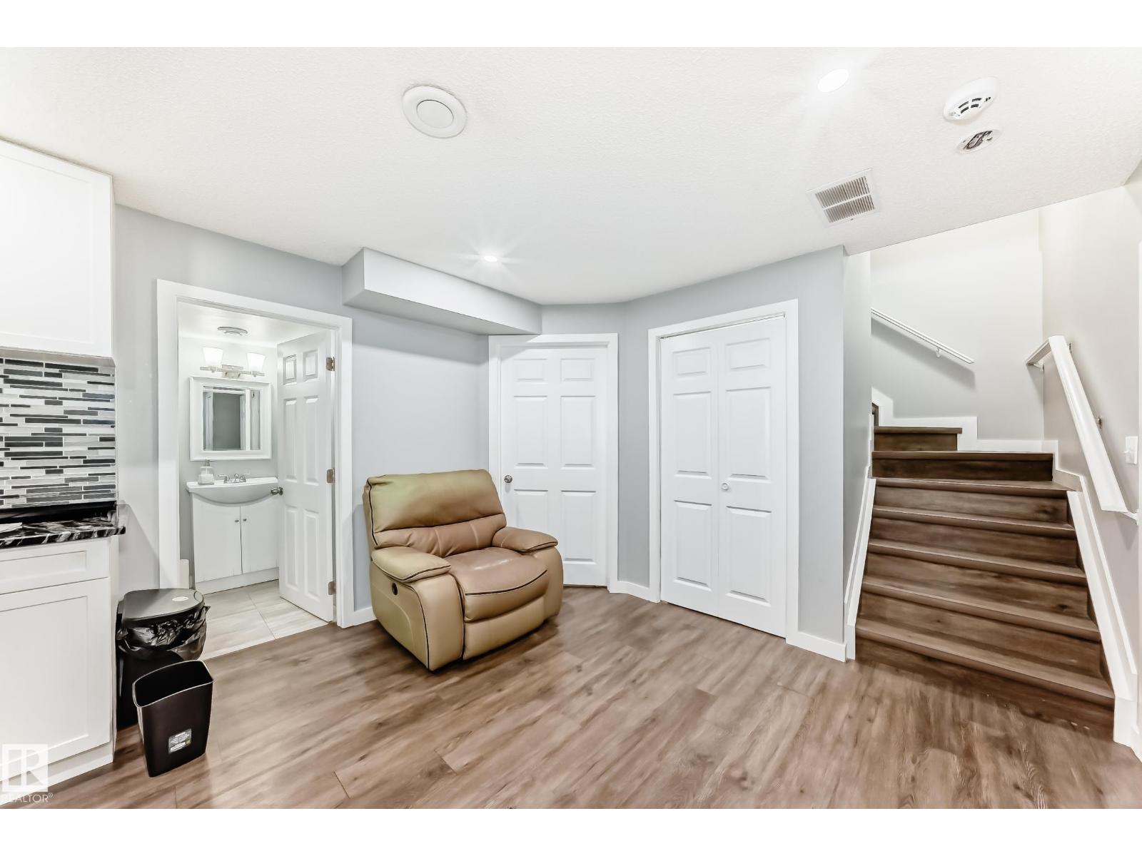 893 Ebbers Crescent NW — photo 48
