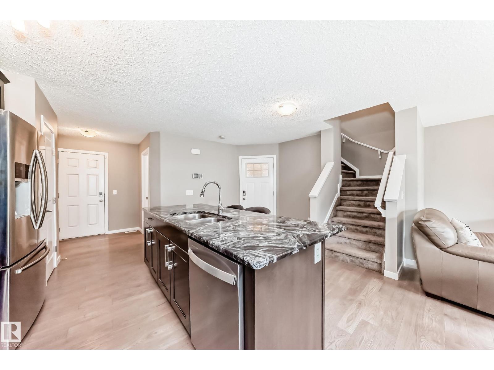 893 Ebbers Crescent NW — photo 9
