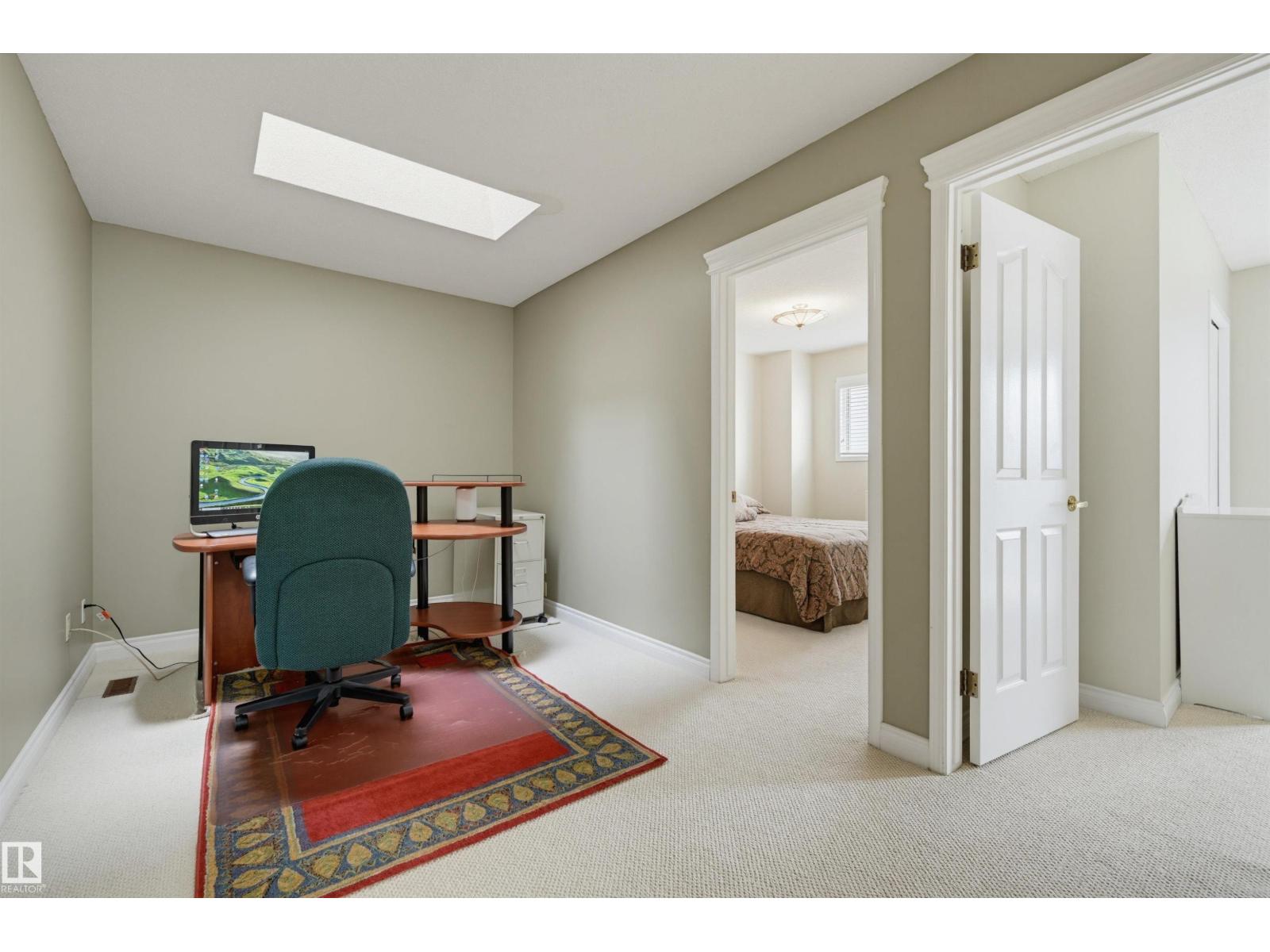 11107 98 AV NW - 21