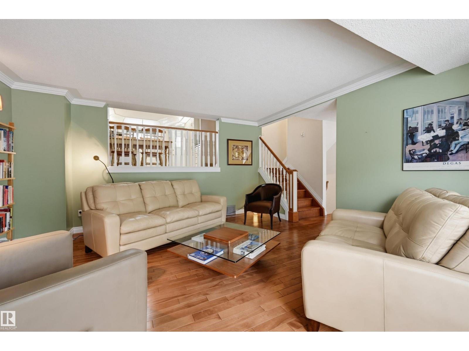 11107 98 AV NW - 5