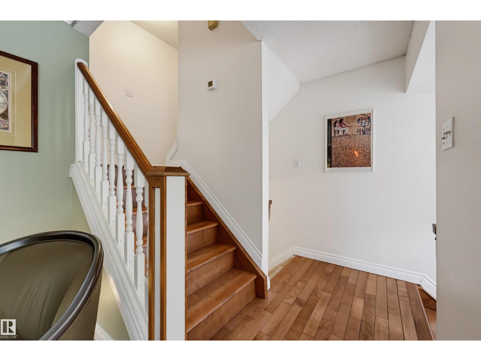 11107 98 AV NW - 6