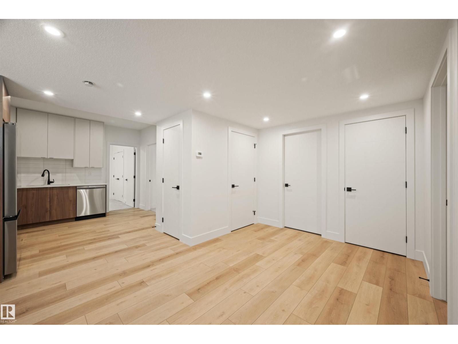 12171 177 AV NW — photo 32