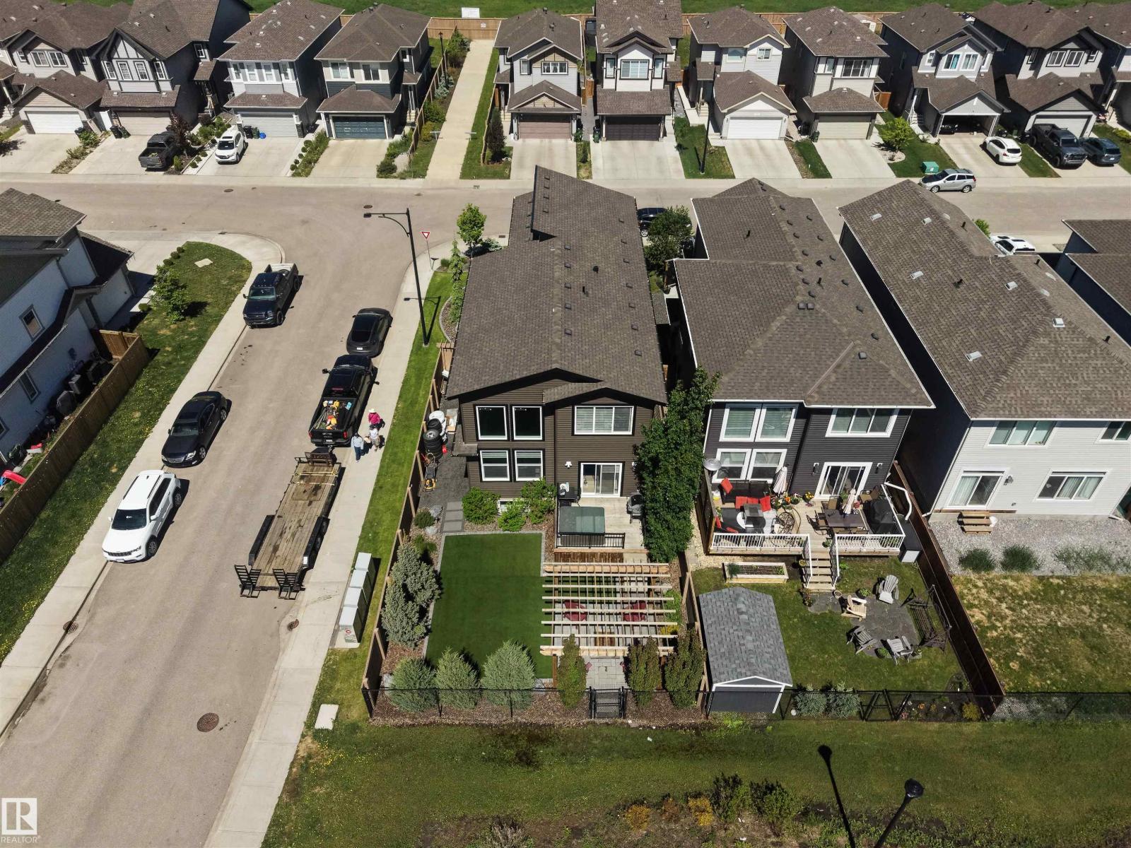 12171 177 AV NW - 54