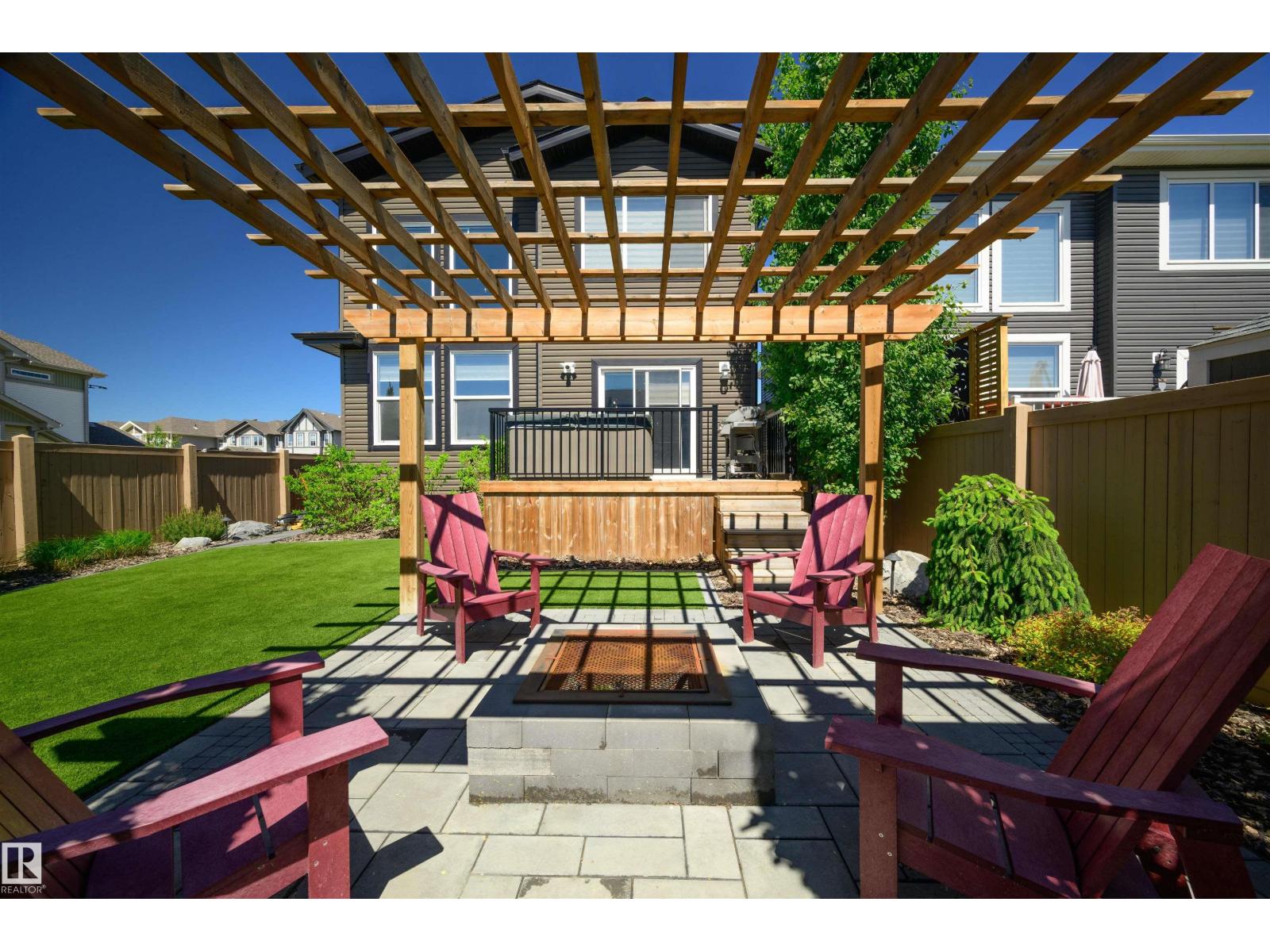 12171 177 AV NW — photo 43
