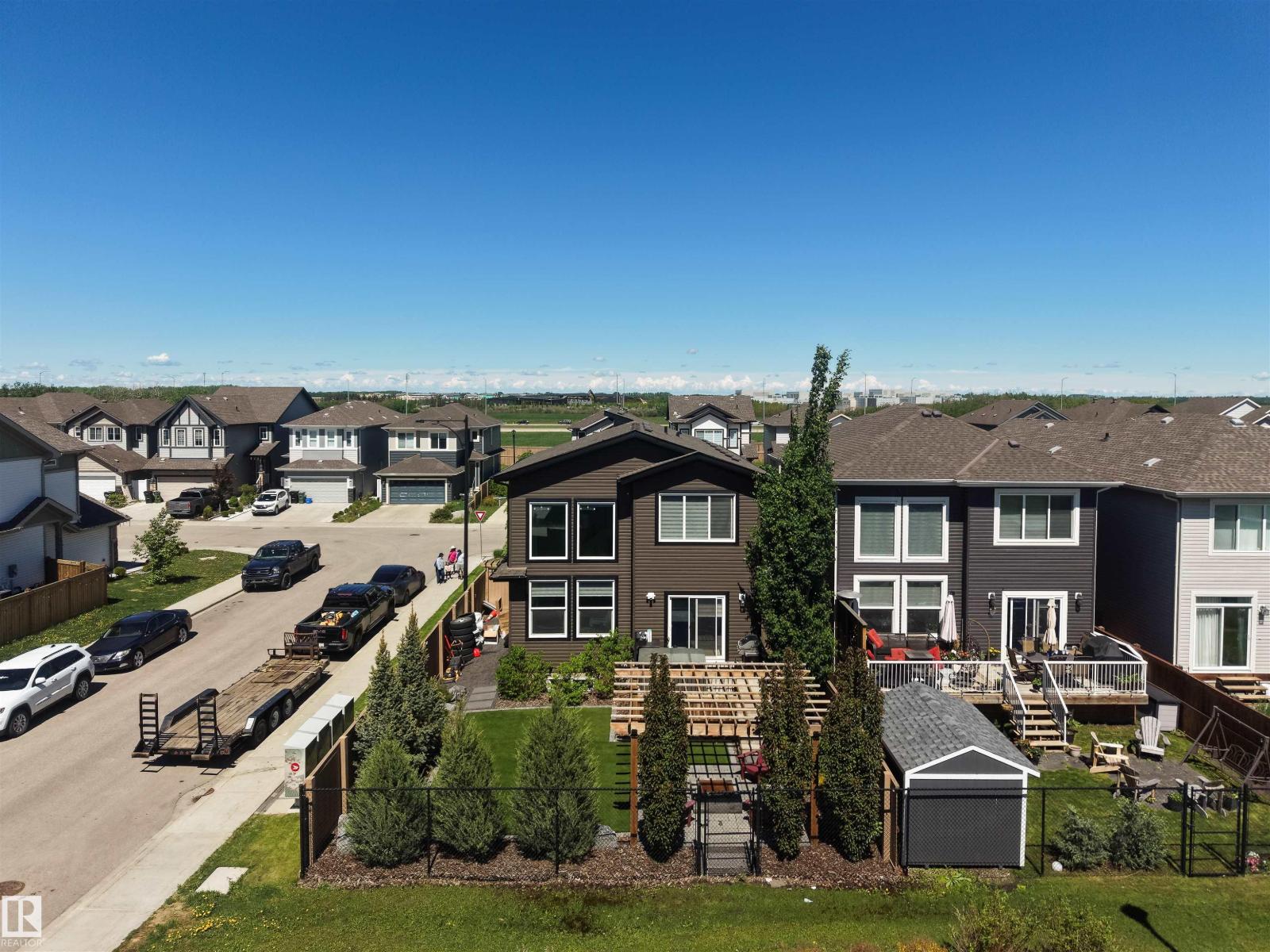 12171 177 AV NW - 52