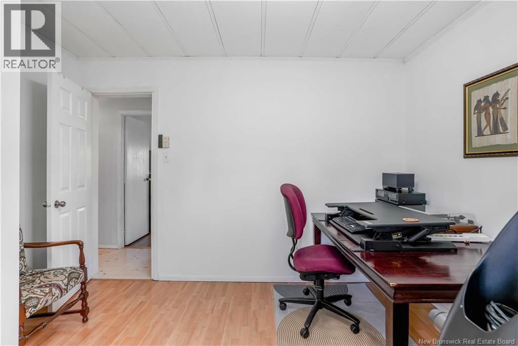80 Waugh Road - 24