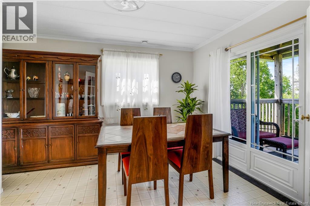80 Waugh Road - 13