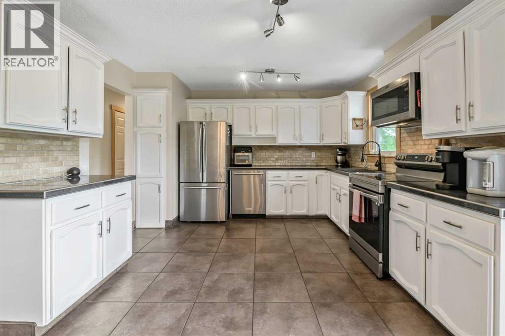 12 Robinson Drive — photo 15