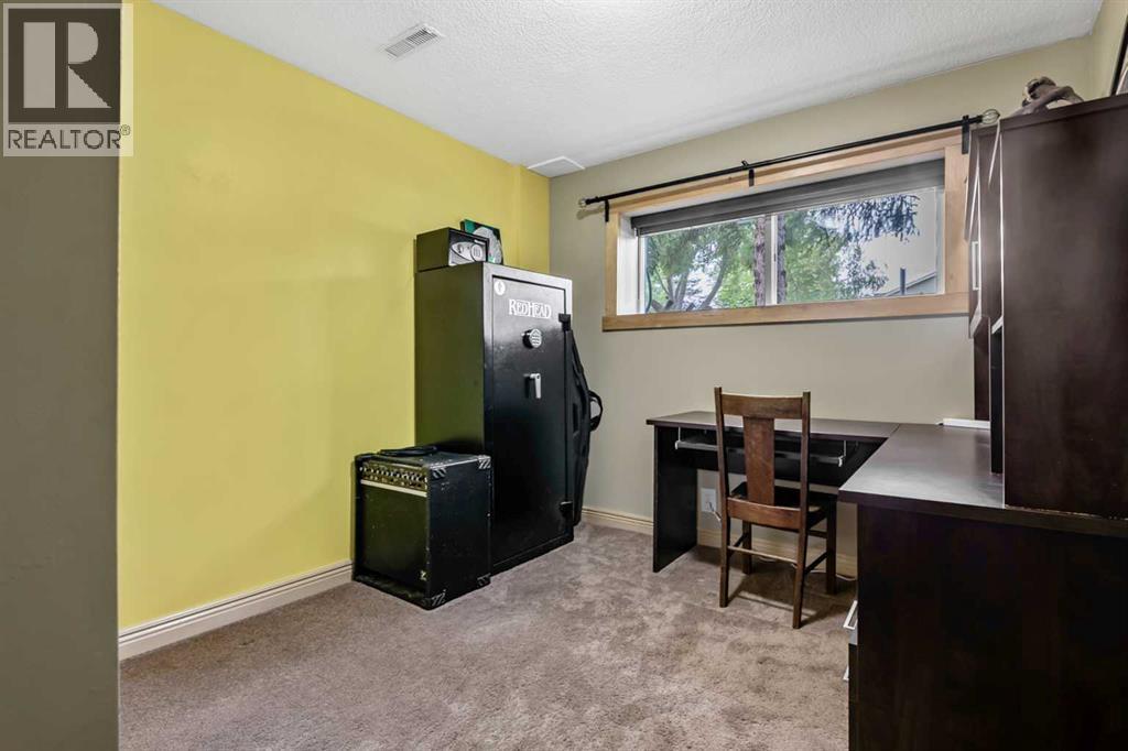 12 Robinson Drive — photo 38