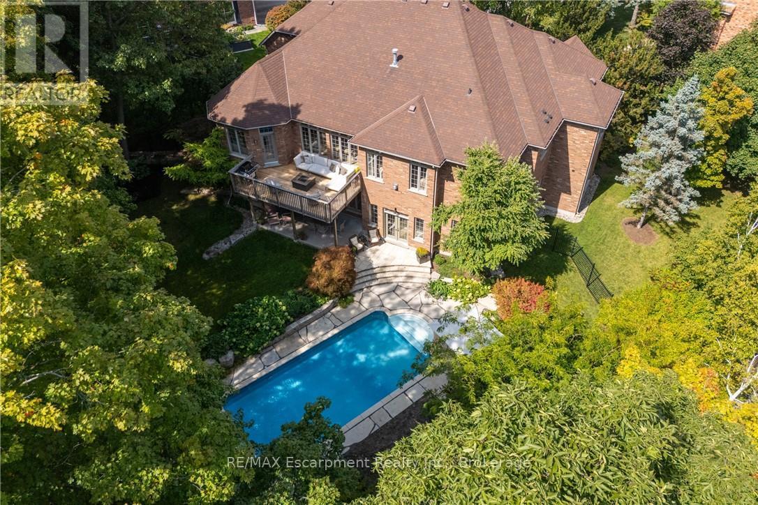 1285 BEAUFORT DRIVE - 34