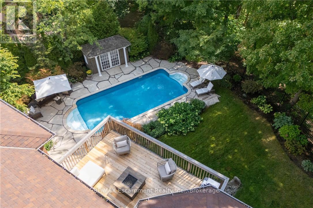 1285 BEAUFORT DRIVE - 33