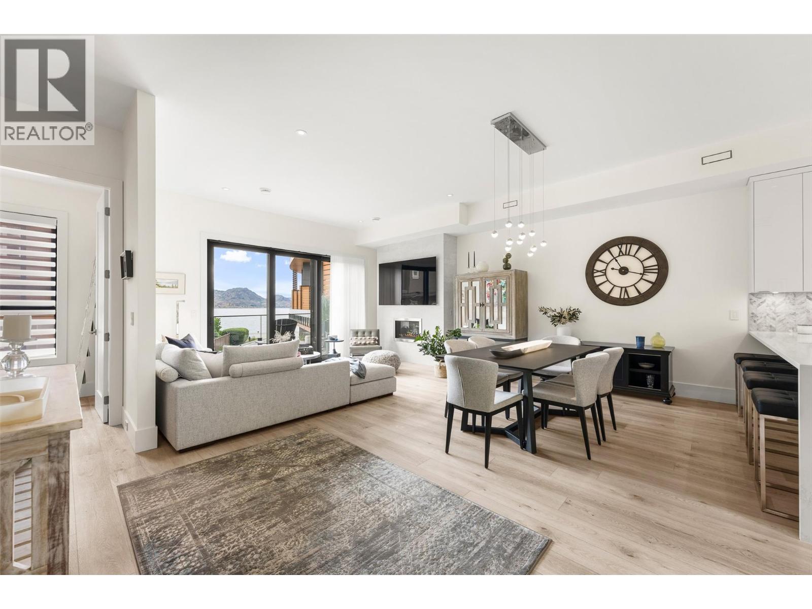 4364 Beach Avenue Unit# 7, Peachland