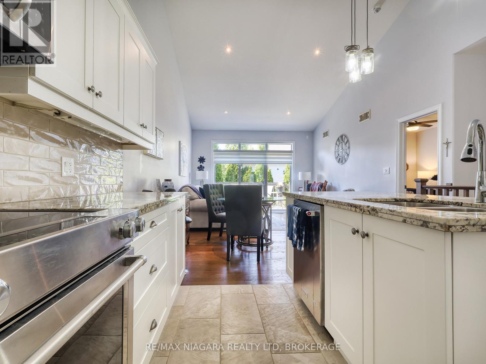 #18 9528 HENDERSHOT BOULEVARD - 16