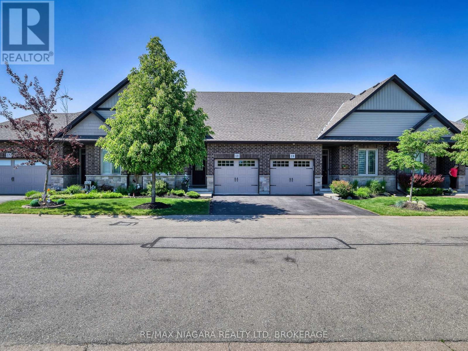 #18 9528 HENDERSHOT BOULEVARD - 3