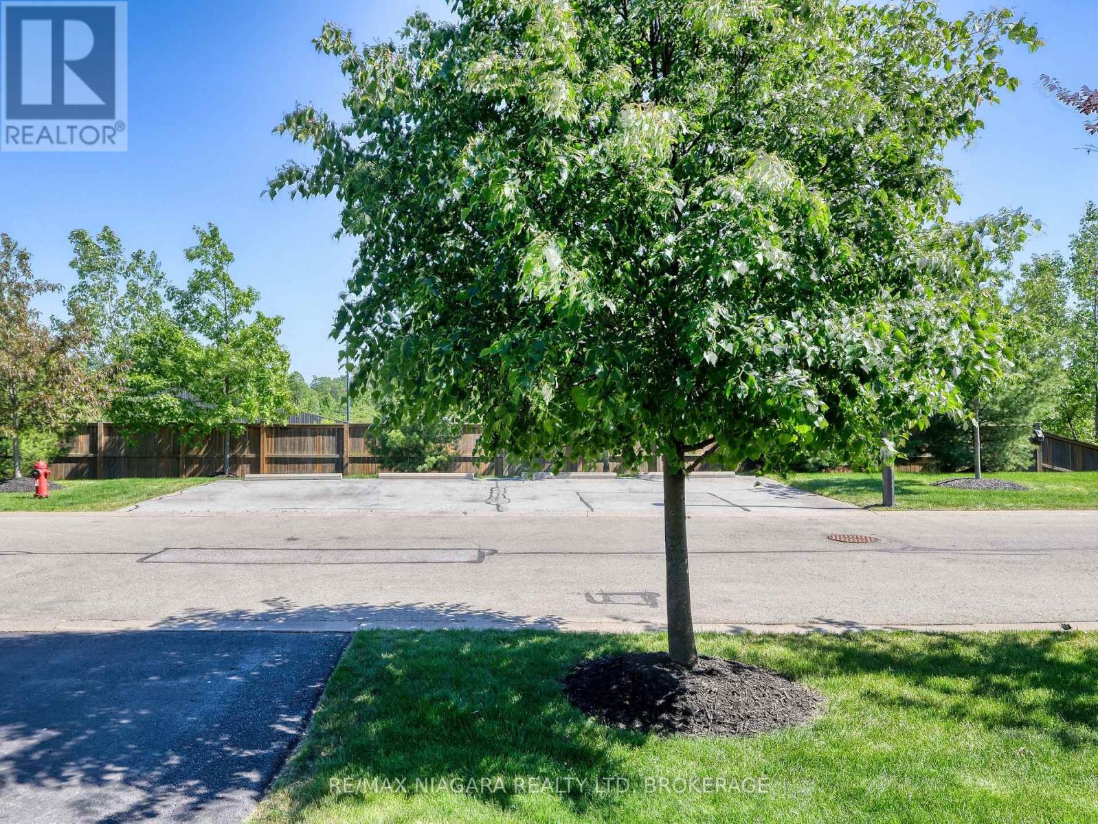 #18 9528 HENDERSHOT BOULEVARD - 5