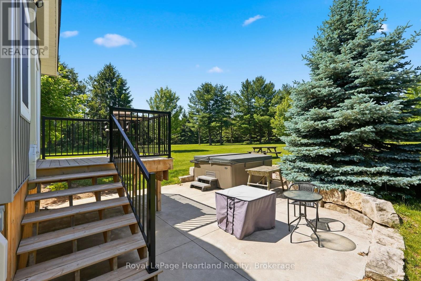 1041 HOWICK STREET - 36