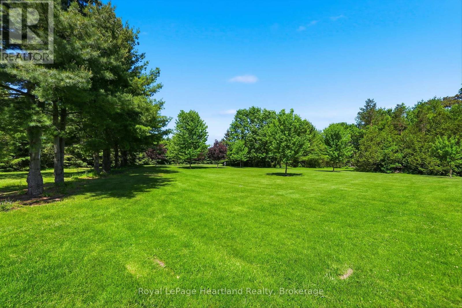 1041 HOWICK STREET - 42