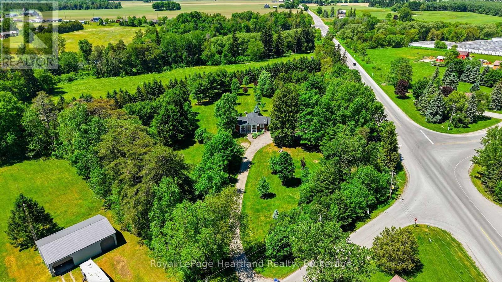 1041 HOWICK STREET - 44
