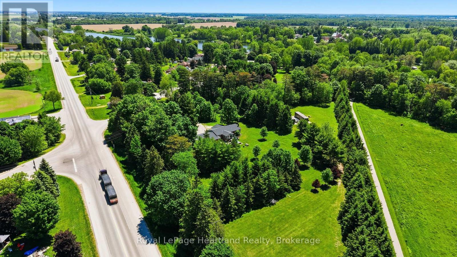 1041 HOWICK STREET - 45