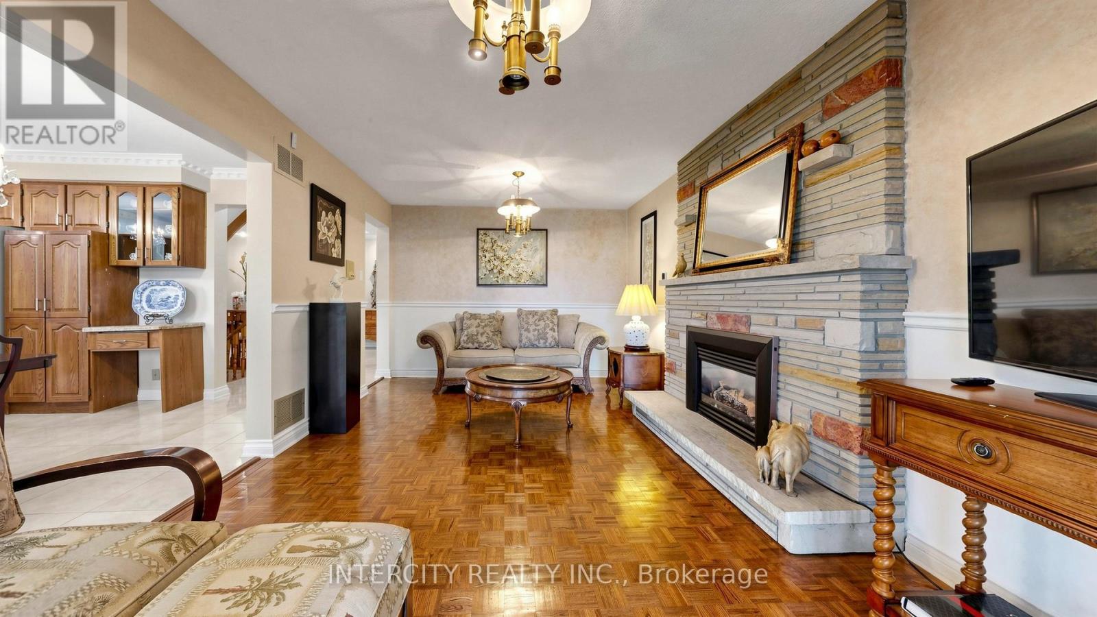 76 SPRUCE AVENUE - 11
