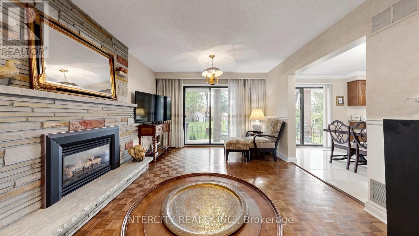 76 SPRUCE AVENUE - 12