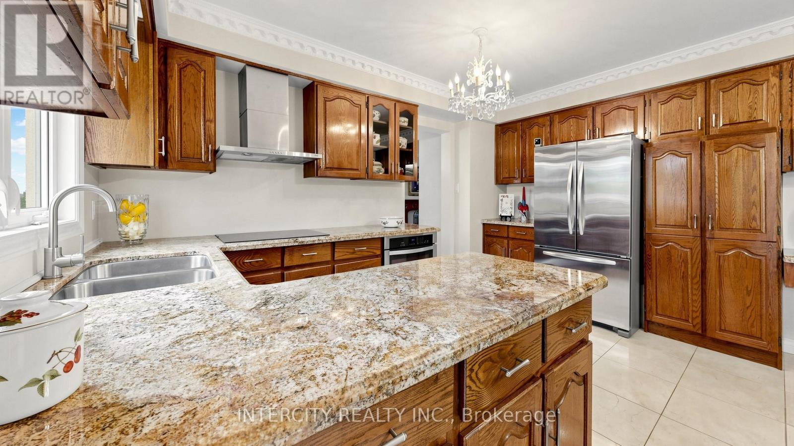 76 SPRUCE AVENUE - 20