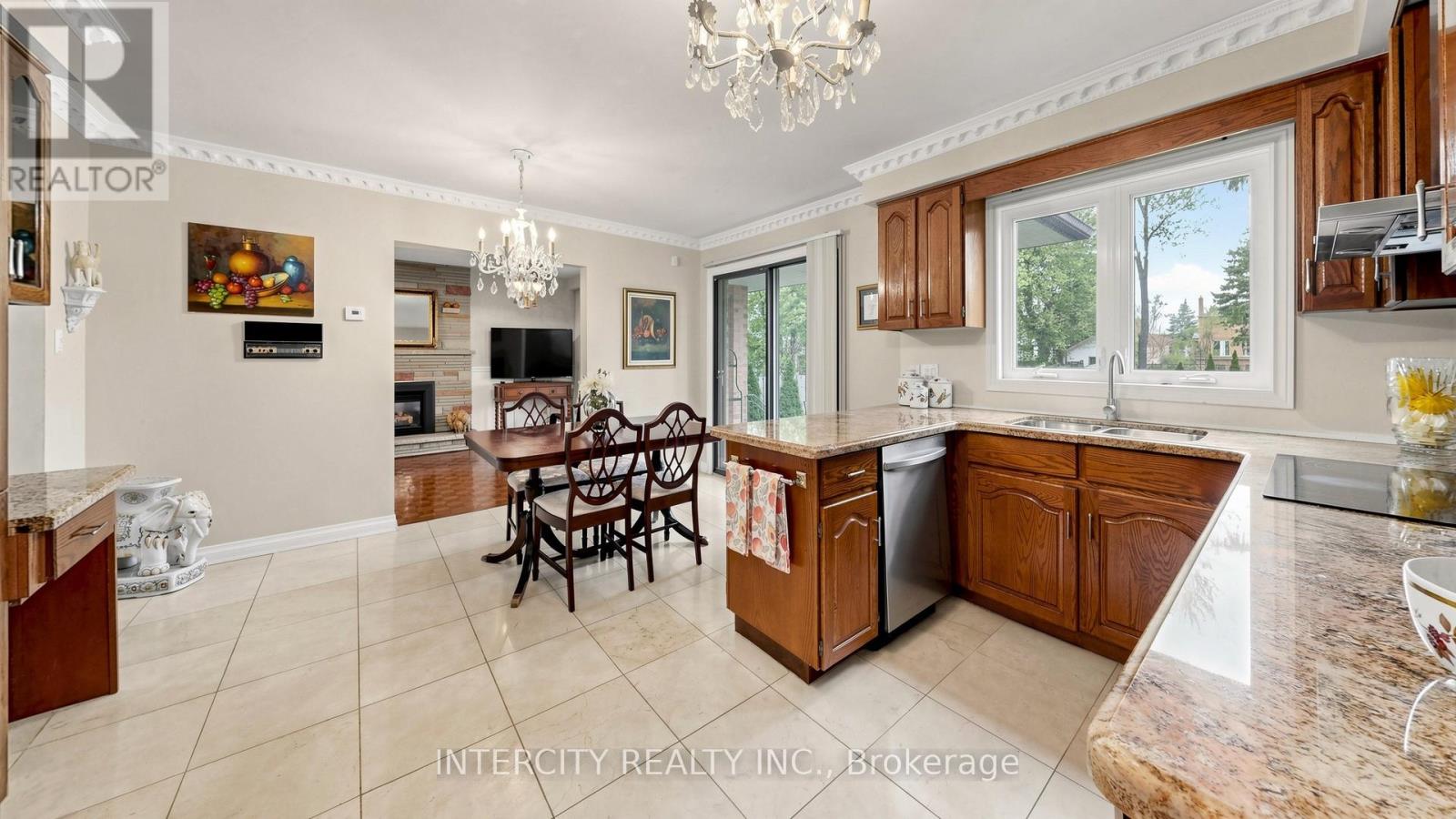 76 SPRUCE AVENUE - 21