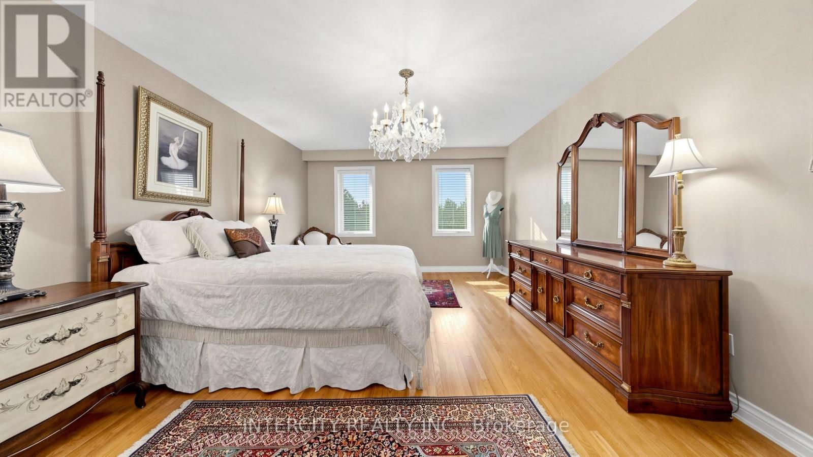 76 SPRUCE AVENUE - 29