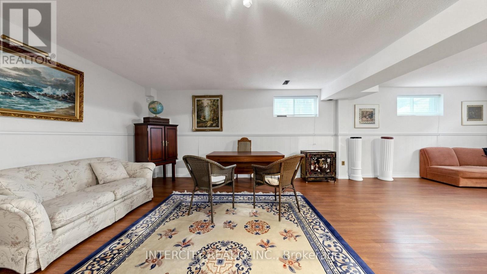 76 SPRUCE AVENUE - 45