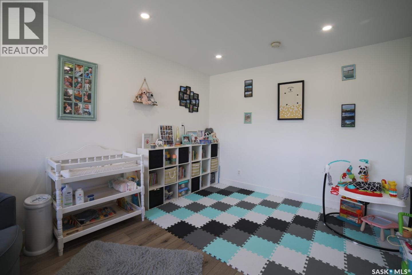 1287 Simcoe STREET — photo 16