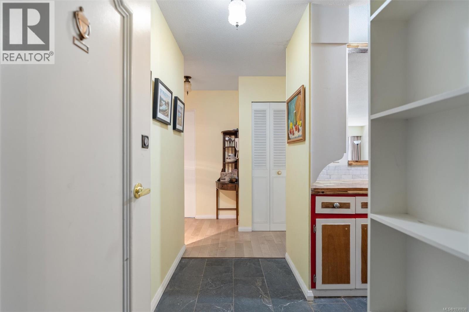 #205 2040 White Birch Rd - 6