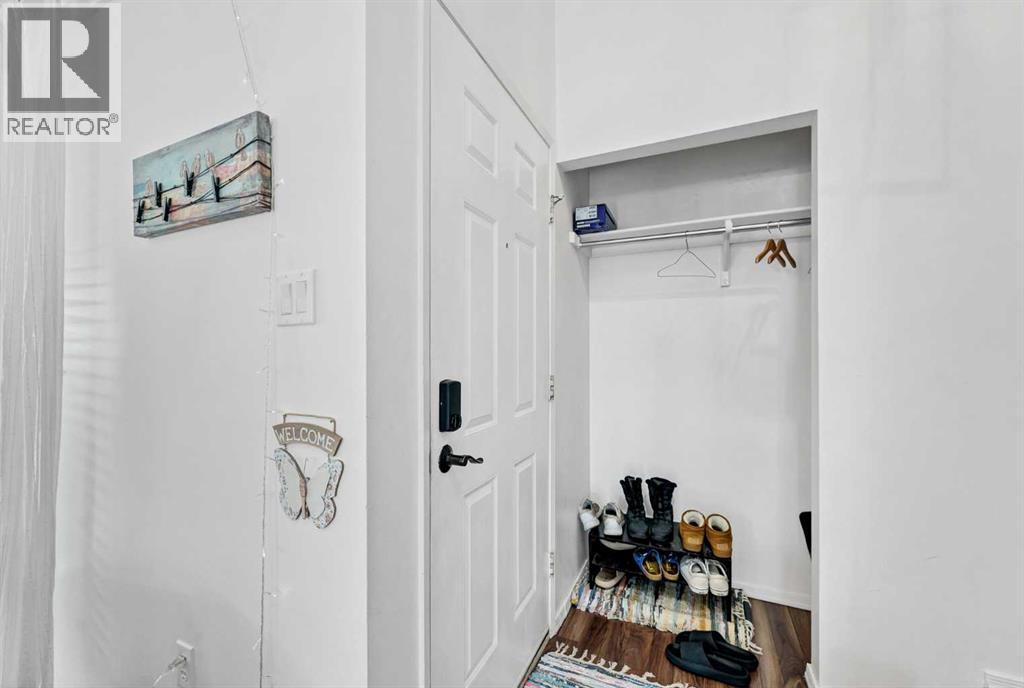 65 South Ridge Crescent SW - photo 5